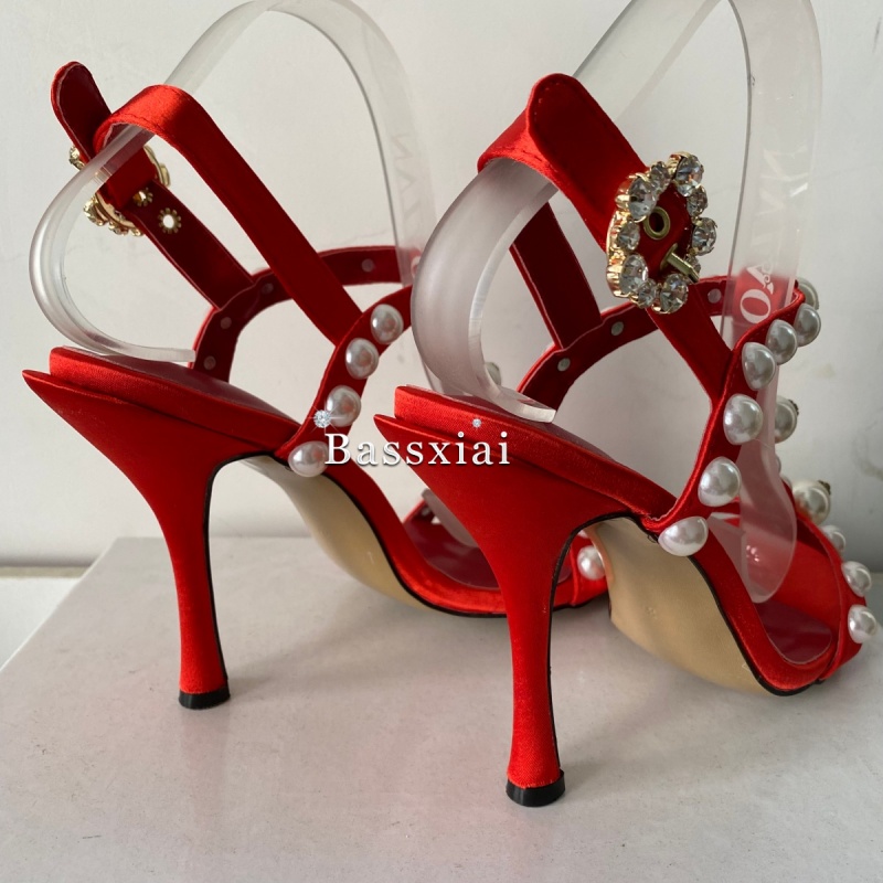 Pearl Bead Decor T-Strap Stile - огляд і ціна Strappy Heeled Sandals