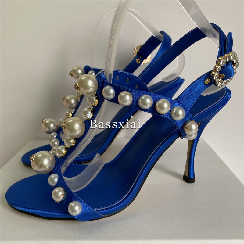 Pearl Bead Decor T-Strap Stile - огляд і ціна Strappy Heeled Sandals