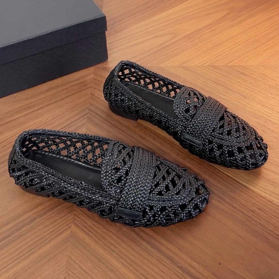 Luxury Brand Women's Slip-ons  - огляд і ціна Women'S Shoes Hands Free